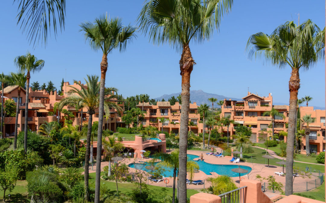 Property of the Week – Elegant Sea-View Penthouse for sale in Sotoserena – New Golden Mile